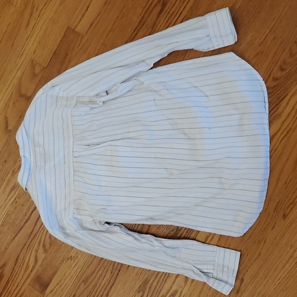 Old Navy striped button down boyfriend shirt, size small - Picture 5 of 5